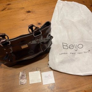 Like new Beijo " Head Over Heels" Bag